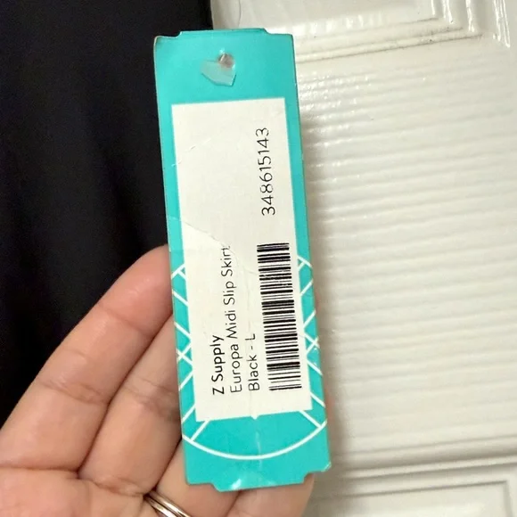 NWT Z Supply Europa Midi Slip Skirt in Black - Picture 8 of 10